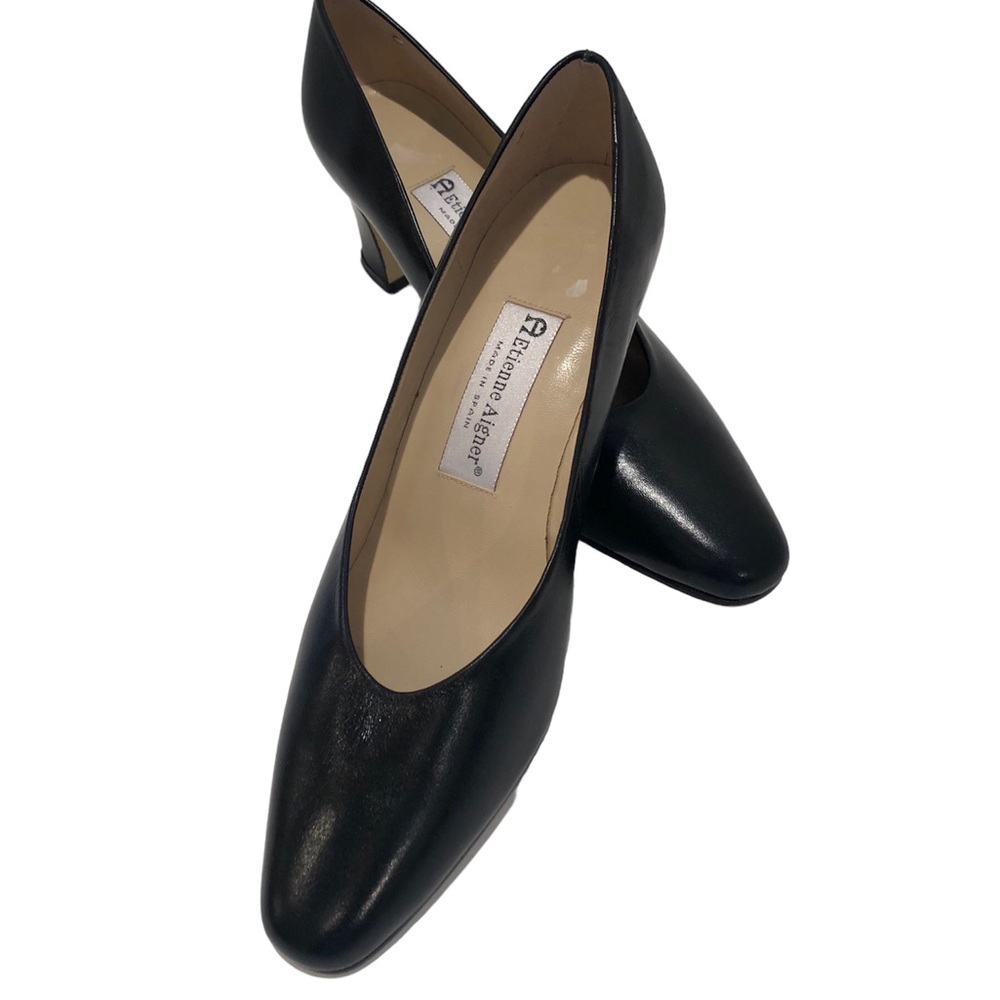 Etienne Aigner “Taylor” Black Heels in Pristine Condition. Size 8.